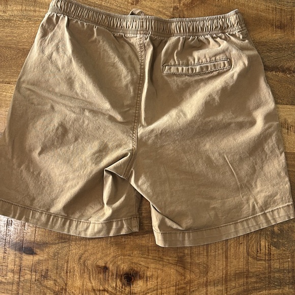🎉HP🎉 Old Navy (3 pack) Casual Shorts - Picture 11 of 16